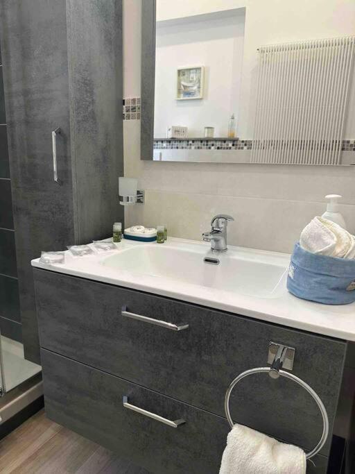 Apartament Family Flat Near Metro A Rzym Zewnętrze zdjęcie